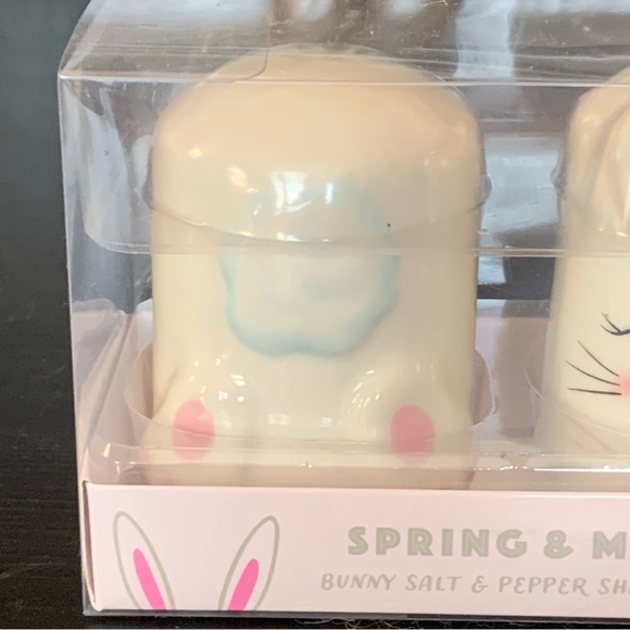 Spring & Main Easter Bunny Ceramic Salt and Pepper Shaker Set - Picture 3 of 8